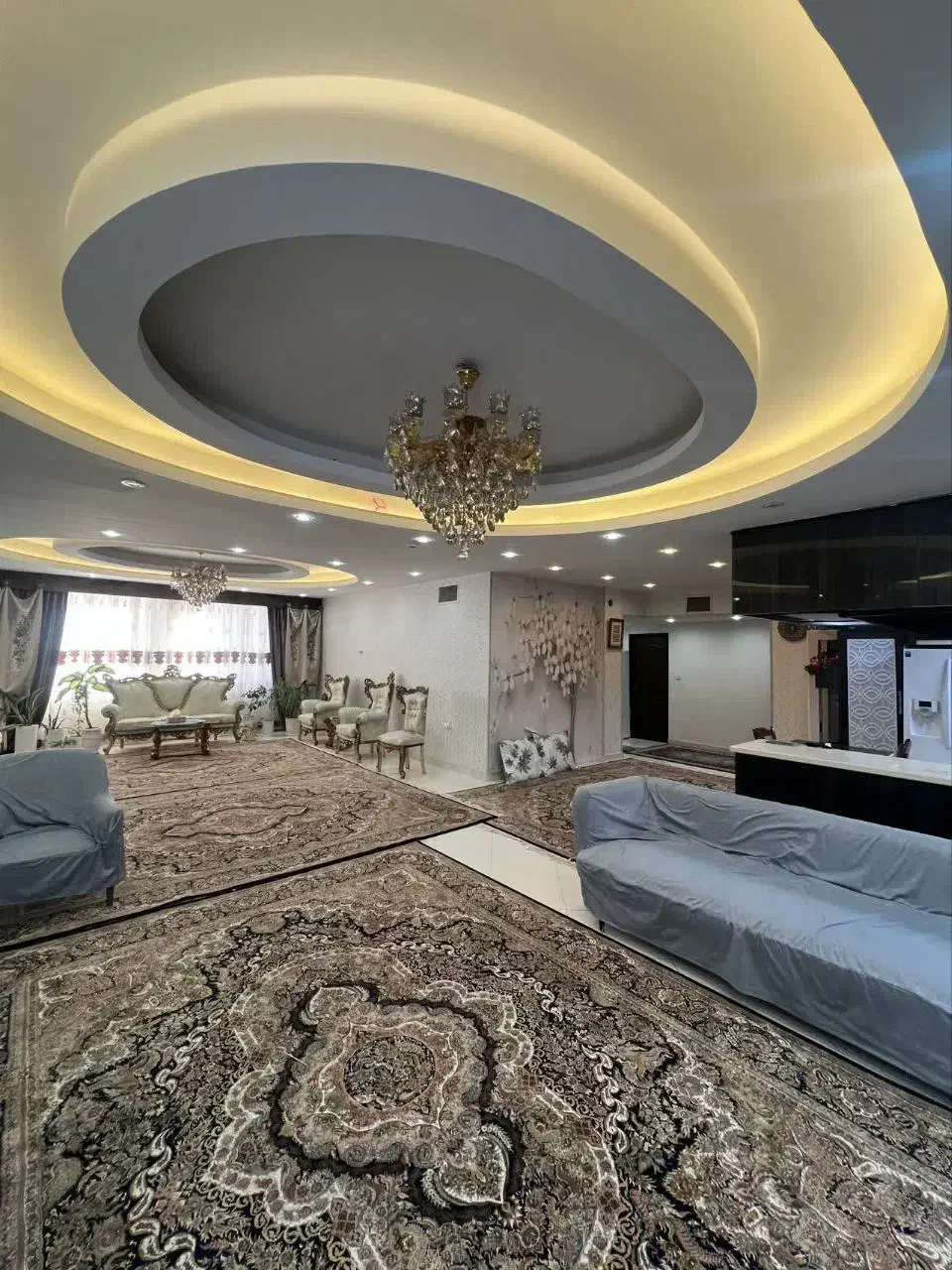فروش ۲۱۰ متر ۴ خواب ۱ مستر سند تک برگ فول امکانات
