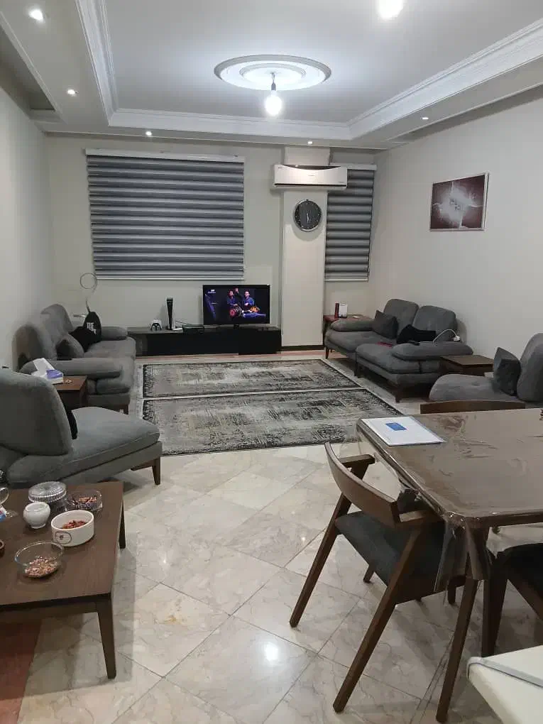 مروارید منطقه /// سالن پرده خور