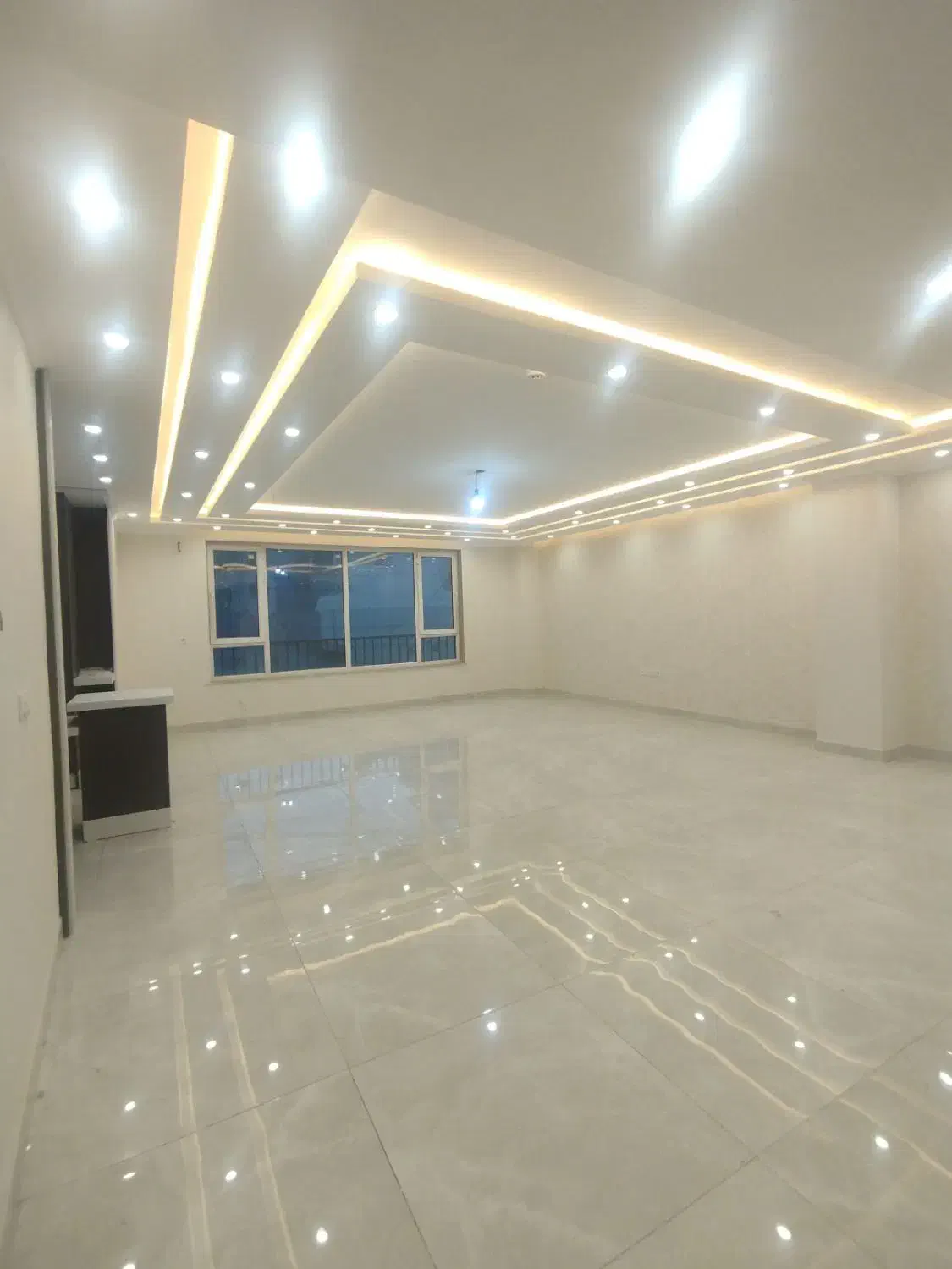 واحد 165متری 3خواب فول امکانات/املاک معمار