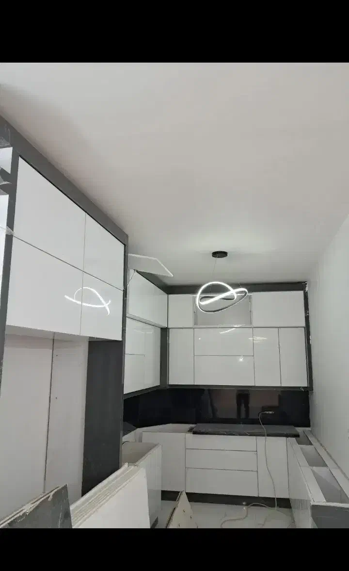 واحد لوکس  پارکینگ اختصاصی