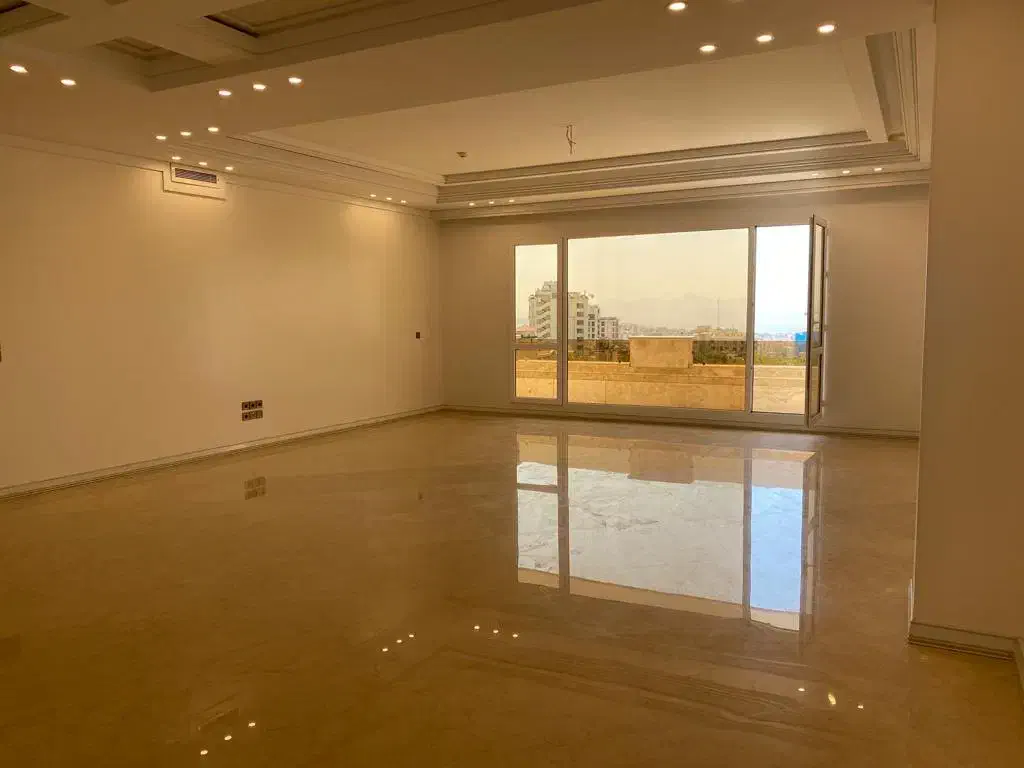 ولنجک ۱۸۸ متر /کلید نزد املاک/مالک فروشنده