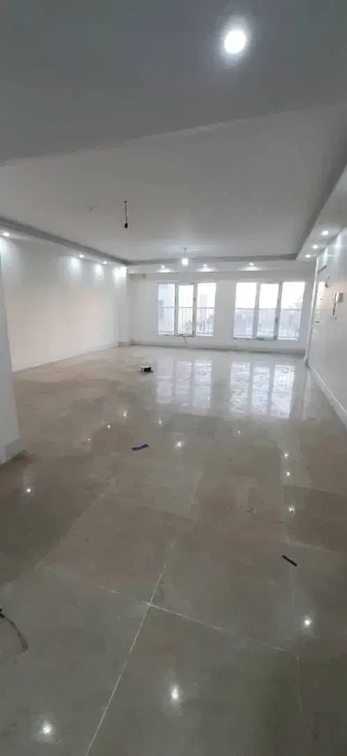 پاسداران ۱۱۰متر دو خوابه نوساز