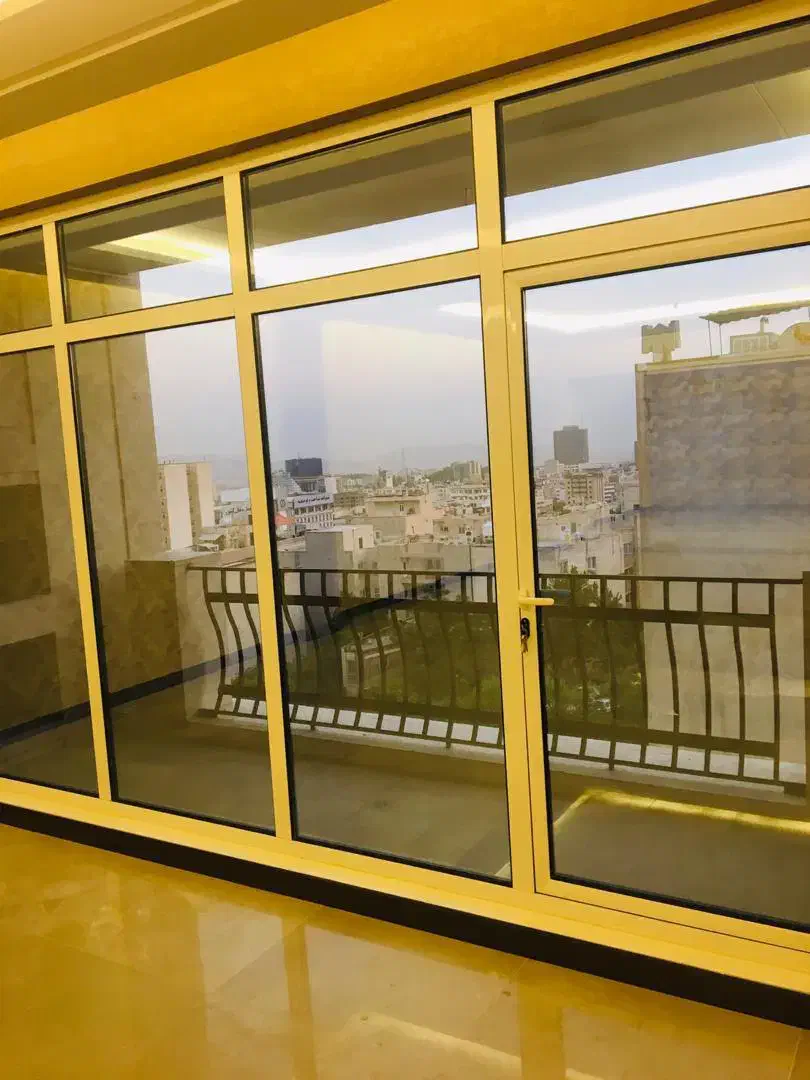یوسف آباد ۱۳۰ متر