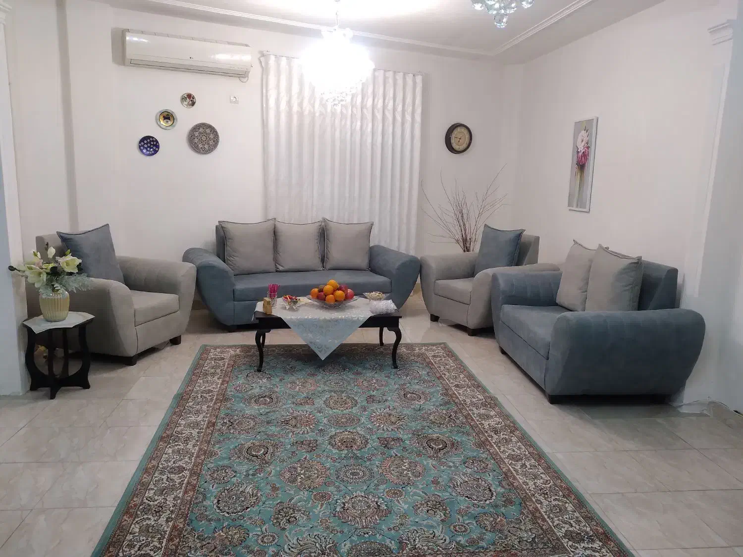 یک واحد ۹۰ متری