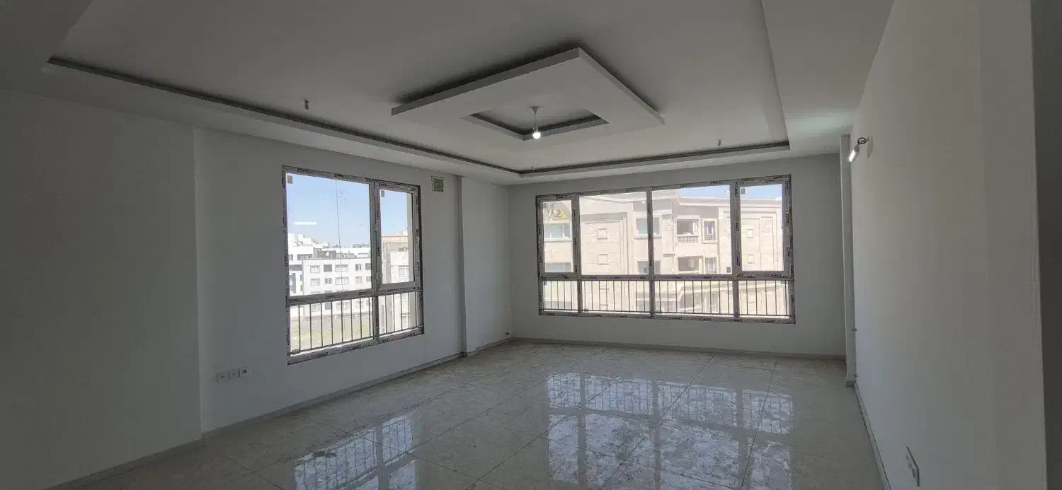 ۱۰۰متری صفرسنداماده آفتابگیر کم‌واحد