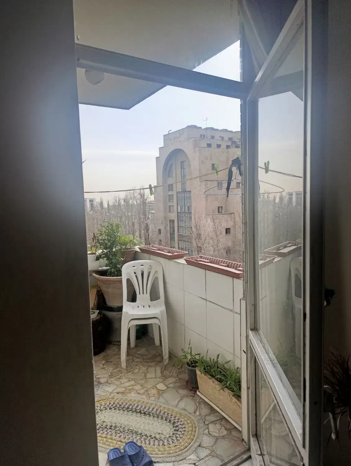 ۱۰۷ متر بالای جلال