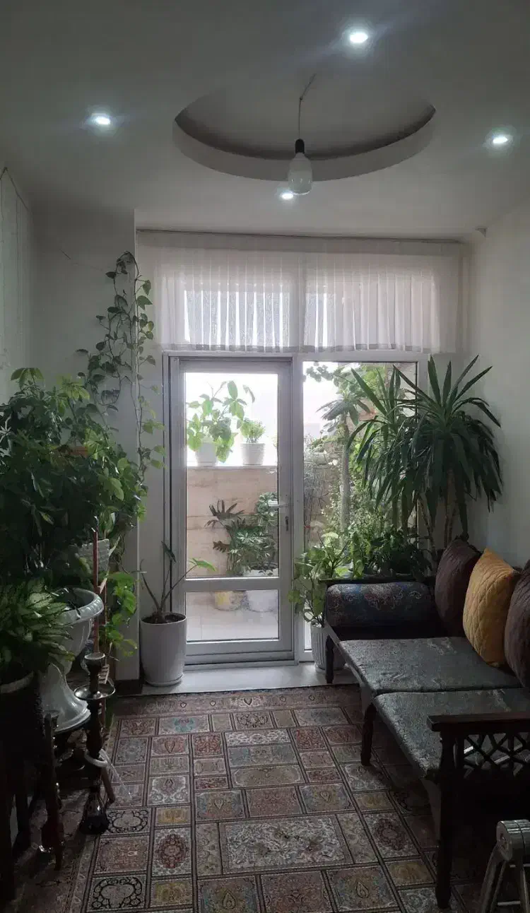 ۱۱۰متر۲خواب*جنوبی طبقه آخرساختمان*مهرشهر*زنبق شرقی