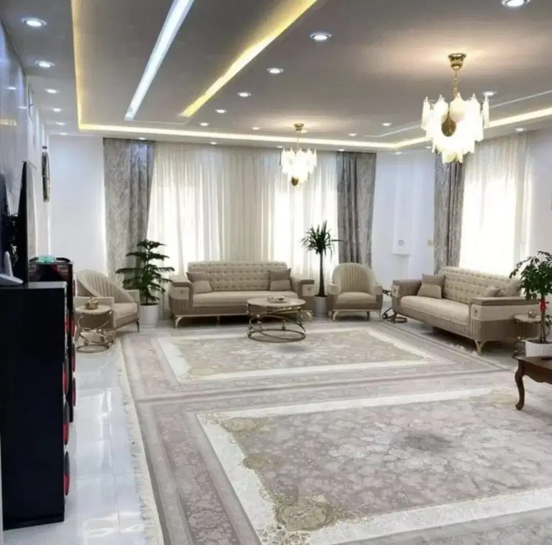 ۱۱۲ متر / ۳ خواب/فول امکانات/سالن پرده خور
