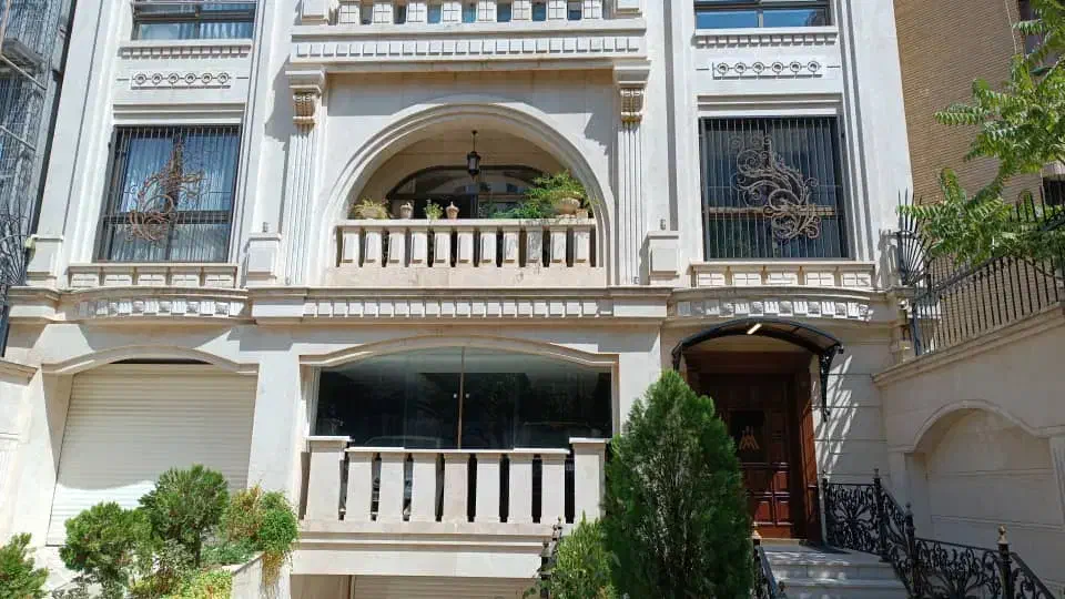 ۱۲۵ متر دو خواب برند کم سن