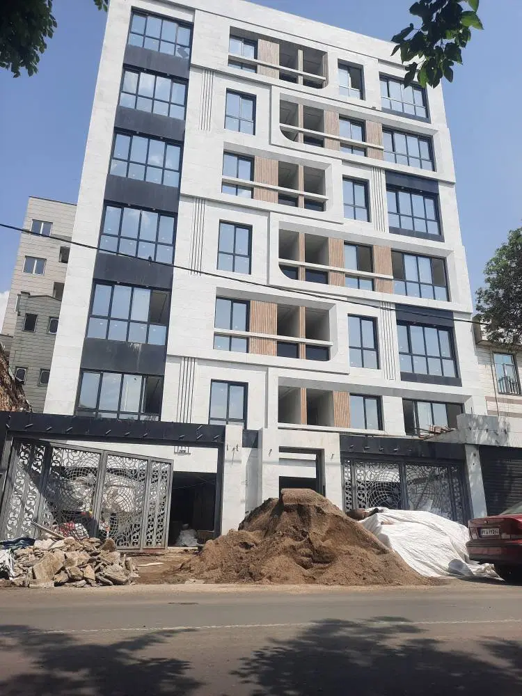 ۱۳۵ متر تاپ منطقه
