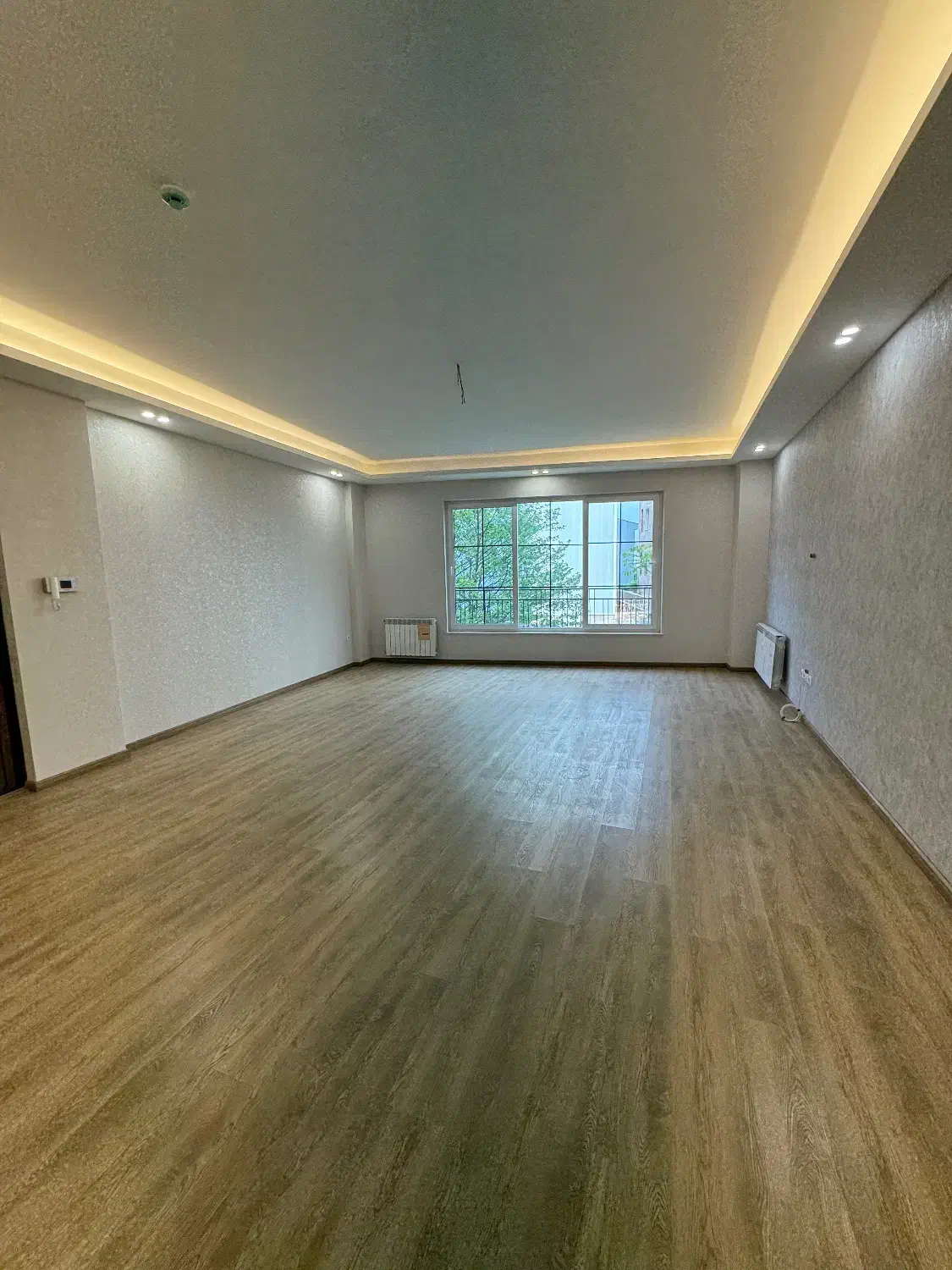 ۱۳۷ متر دو خواب /مستر و مطبخ / خیابان ۱۷۹