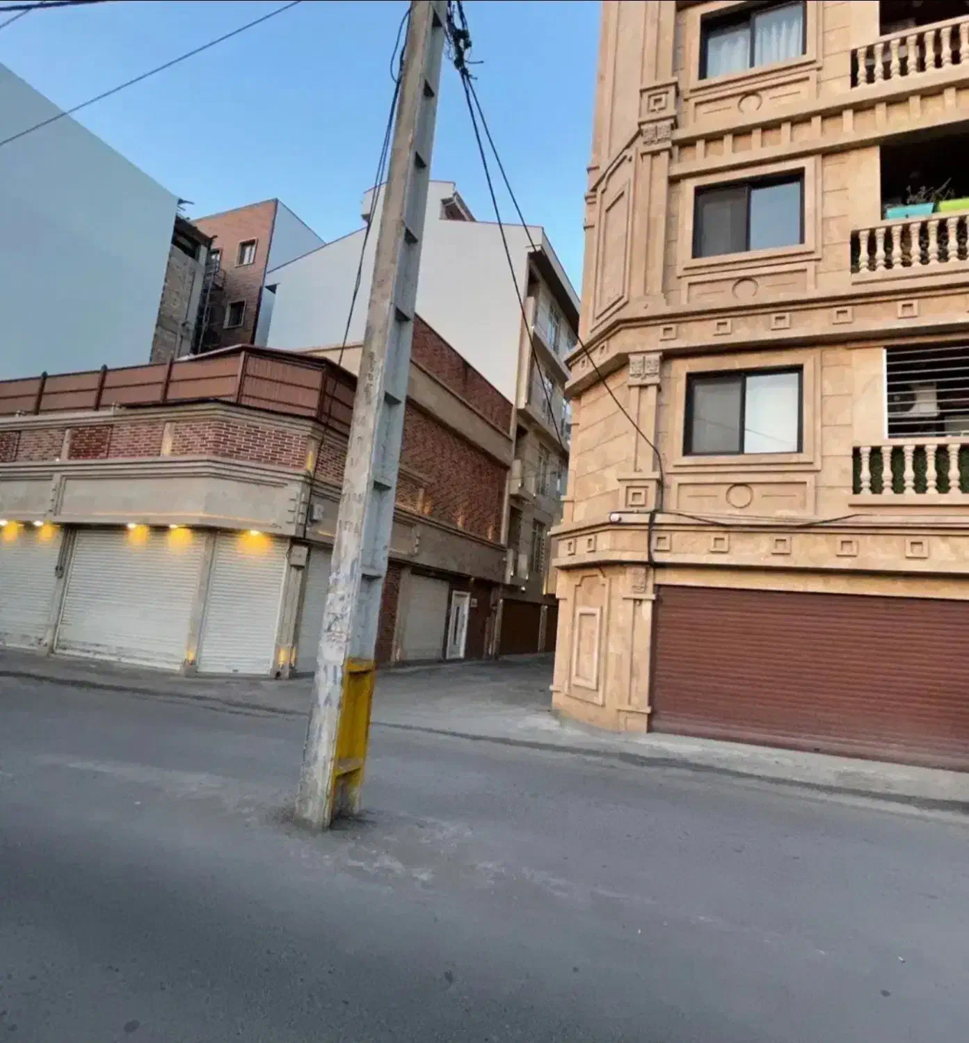 ۱۴۱ متری تک واحدی ، ۲۰ متری گاز