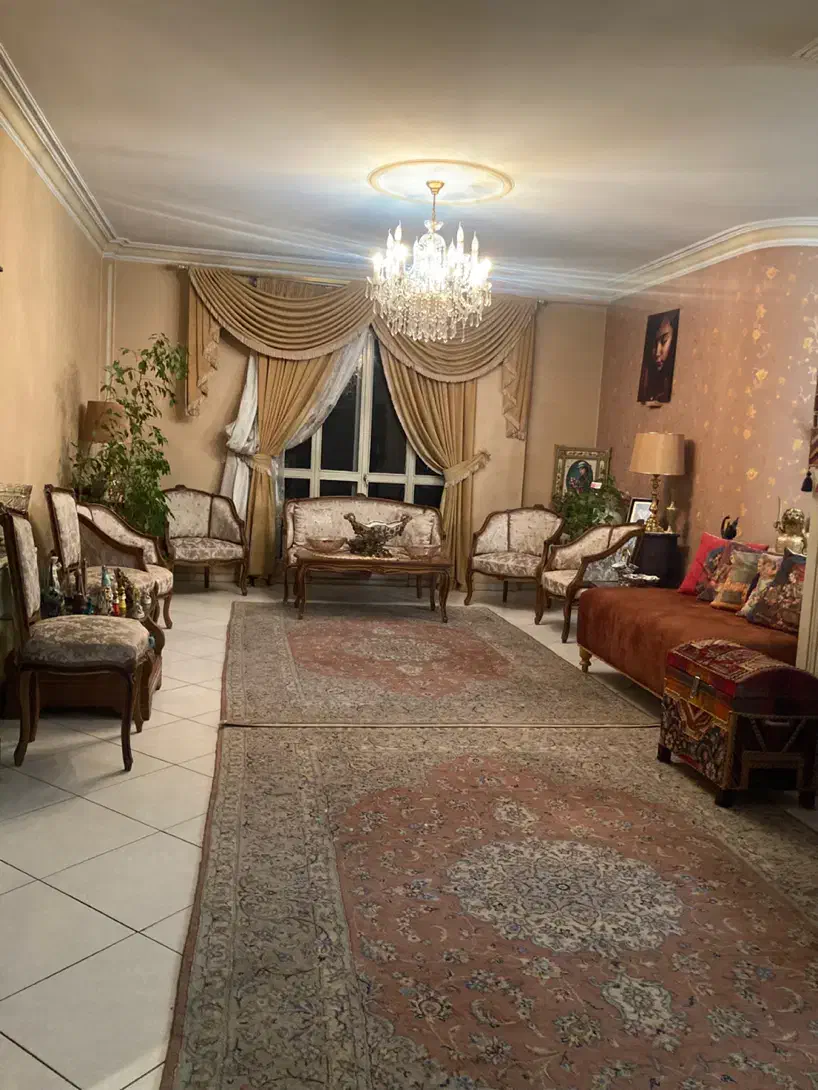 ۱۴۳ متر ۳ خوابه/یوسف اباد(مستوفی) فول