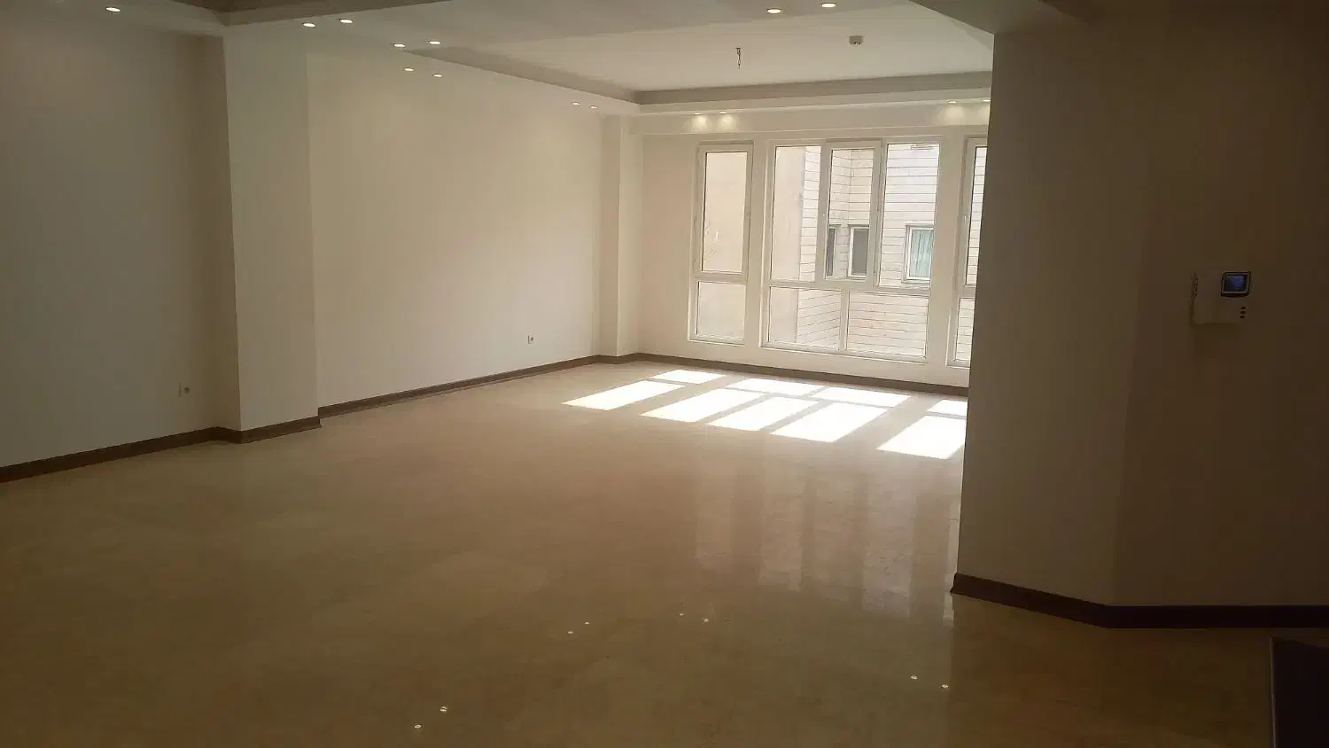 ۱۴۵متری  ۳خواب نوساز اسدآبادی