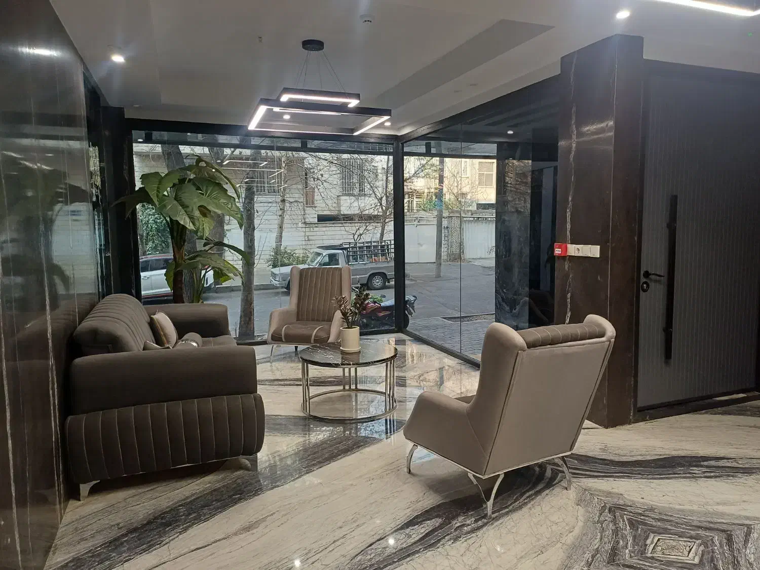 ۱۶۸متر اپارتمان نوساز / یوسف اباد