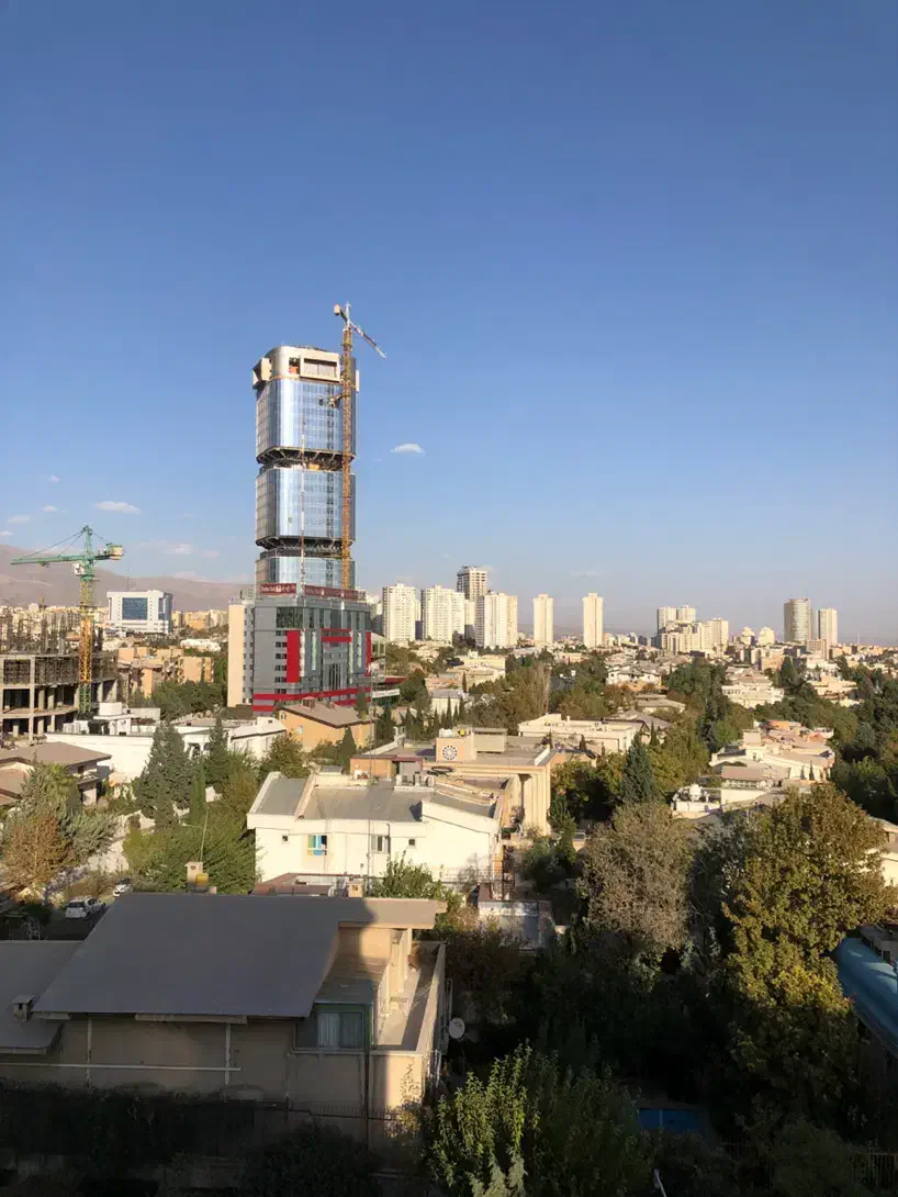 ۲۰۲ متر/شهرک غرب برج/۳خواب/فروشنده۱۰۰٪
