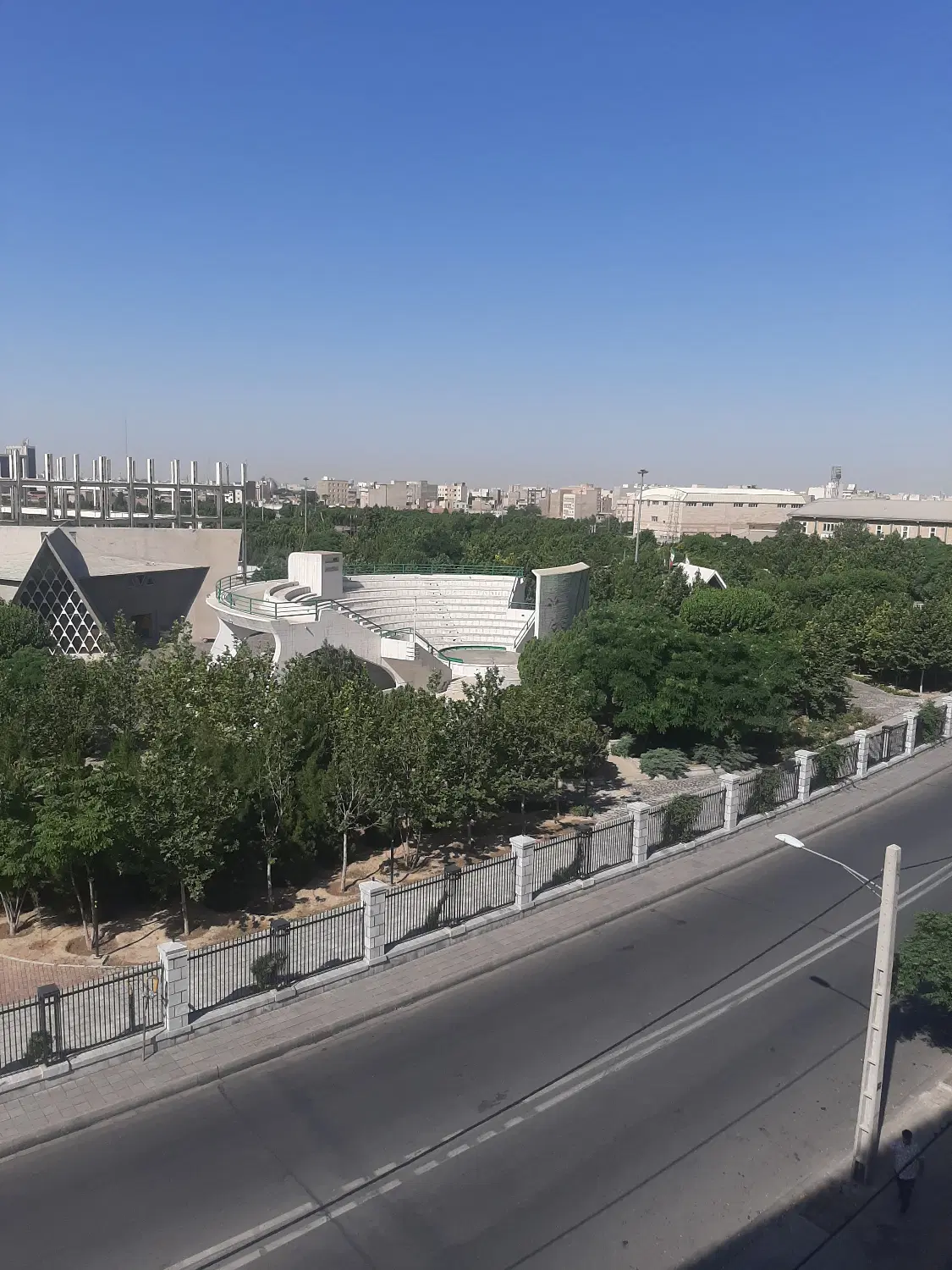 ۳خوابه ۱۳۵ متری فول فول امکانات ویو پارک