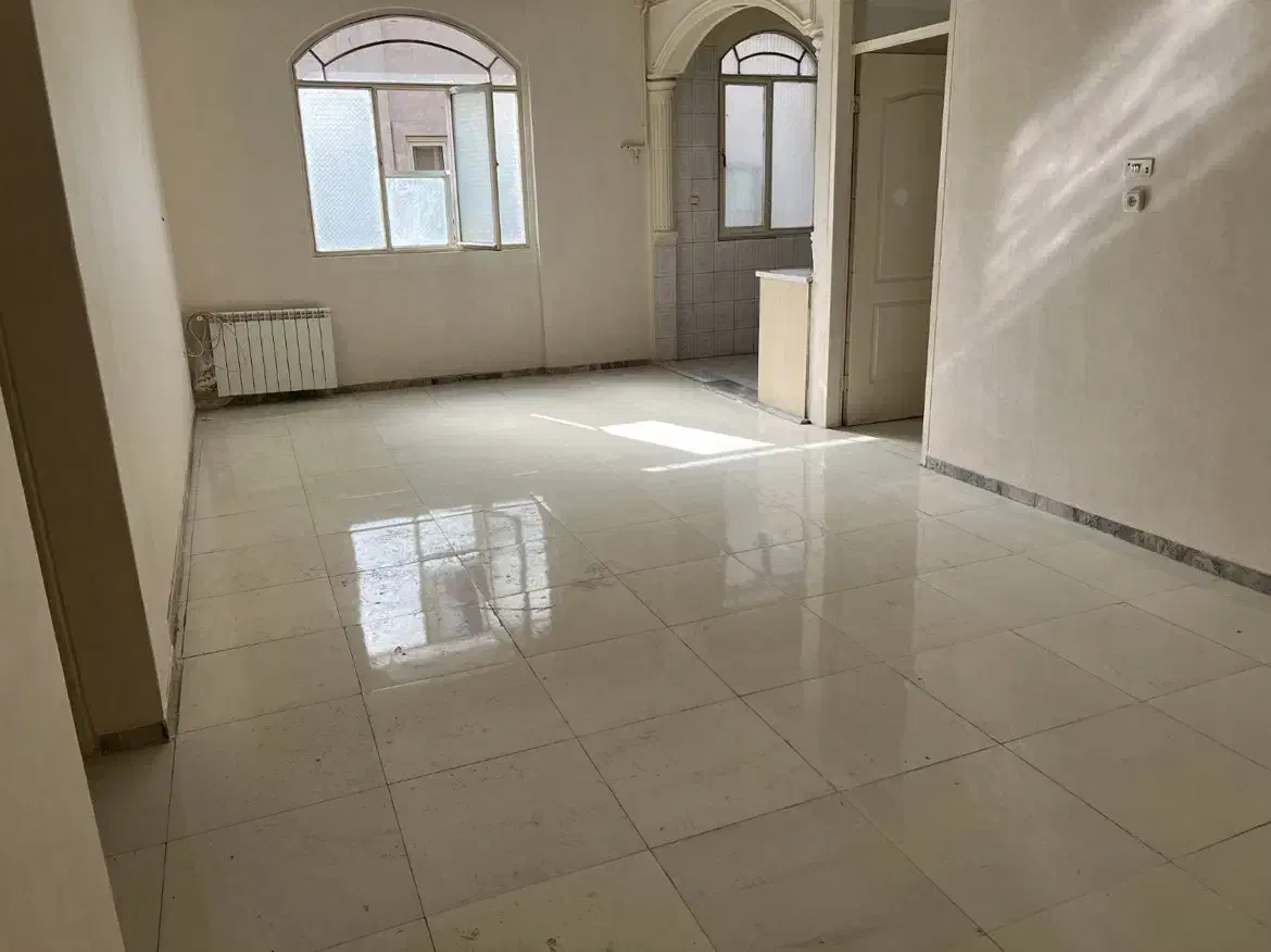 ۶۰متر آپارتمان منیریه دونبش غرق نور