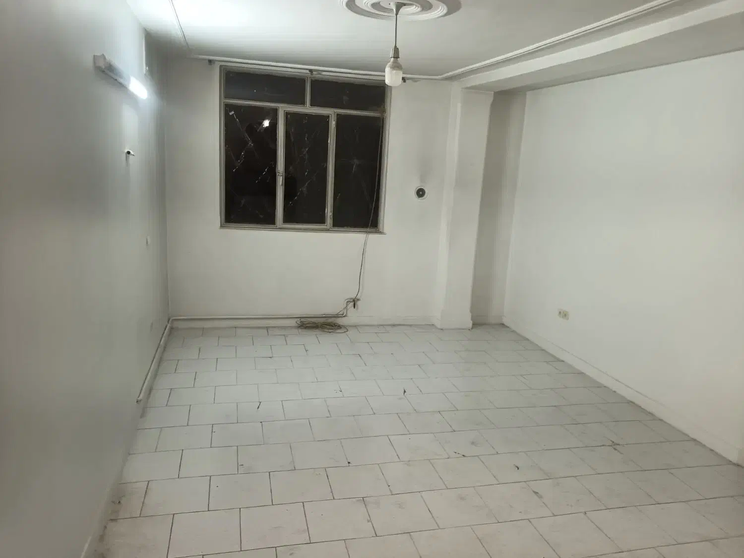 ۶۷متر سندار با پارکینگ