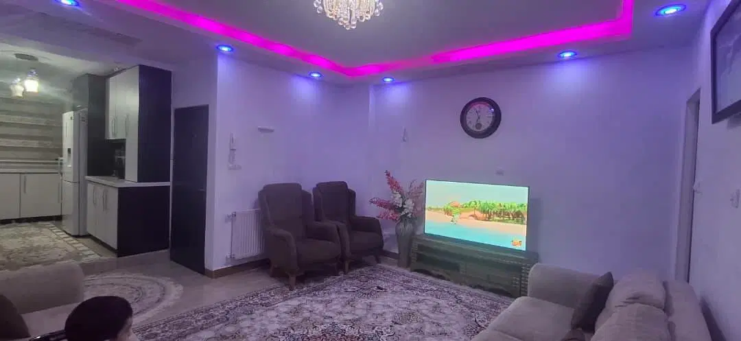 ۷۵متری/آسانسور دار