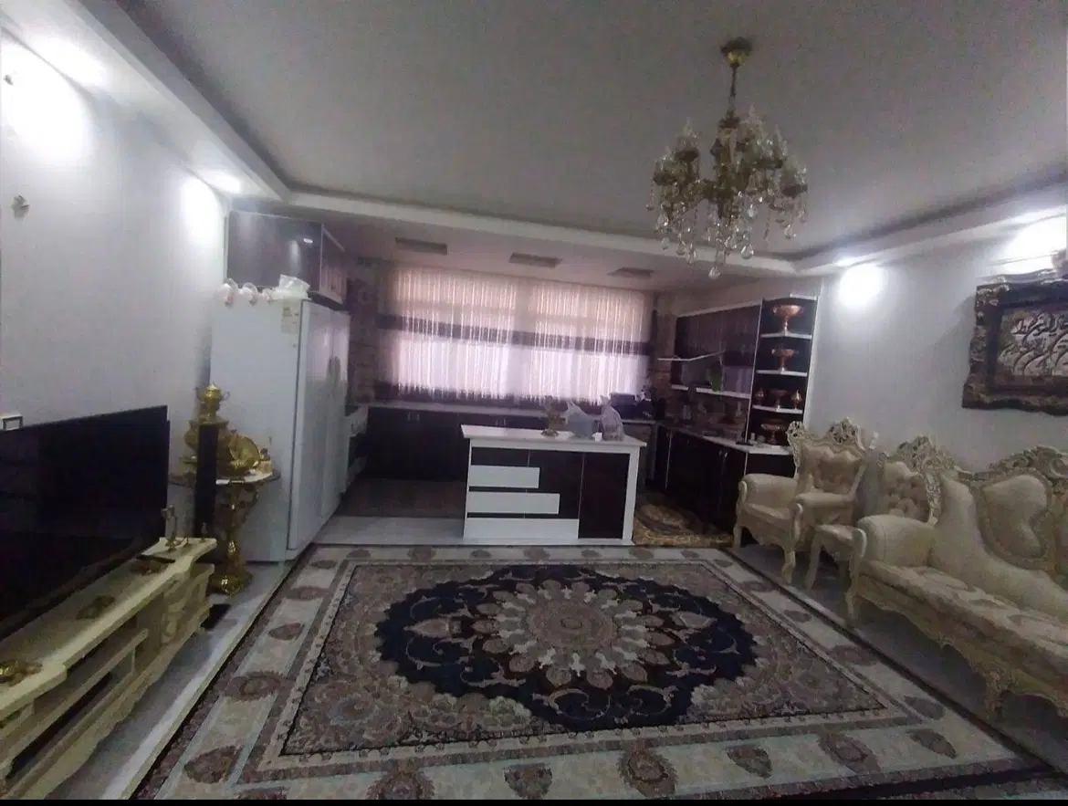 ۷۶ متر ۲ خواب  تراورتن