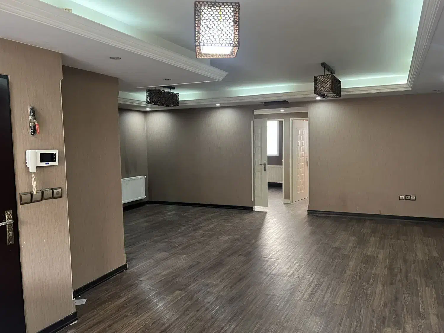 ۸۲متر بریانک شرقی فول امکانات