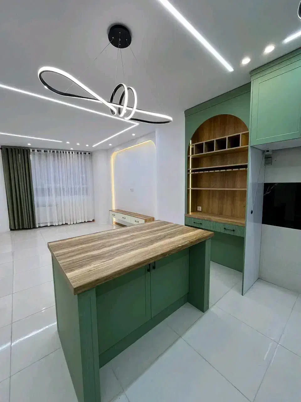 ۸۳متر/فول دیزاین/سندتکبرگ/غرق در نور و زیبایی