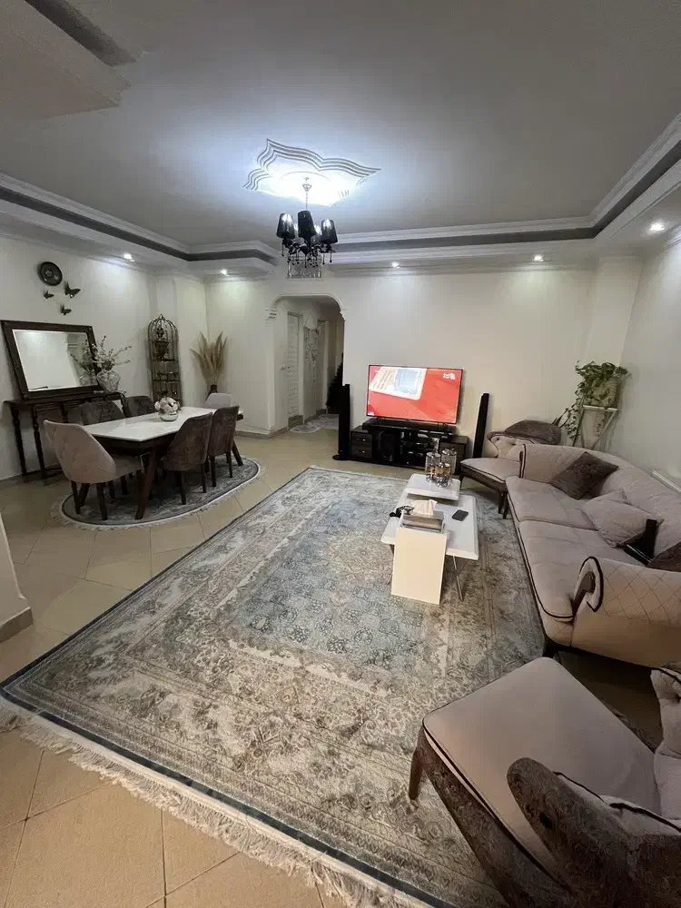 ۸۵ متر / تکواحدی / سرمایه گذاری / چسبیده به مترو