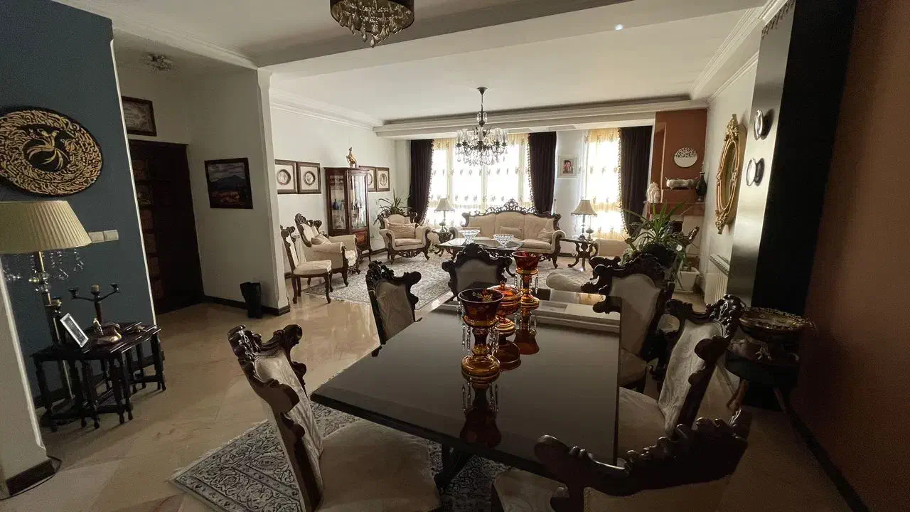 ۹۰متر / ۲خواب / خطی پرده خور / تاپ لوکشین /