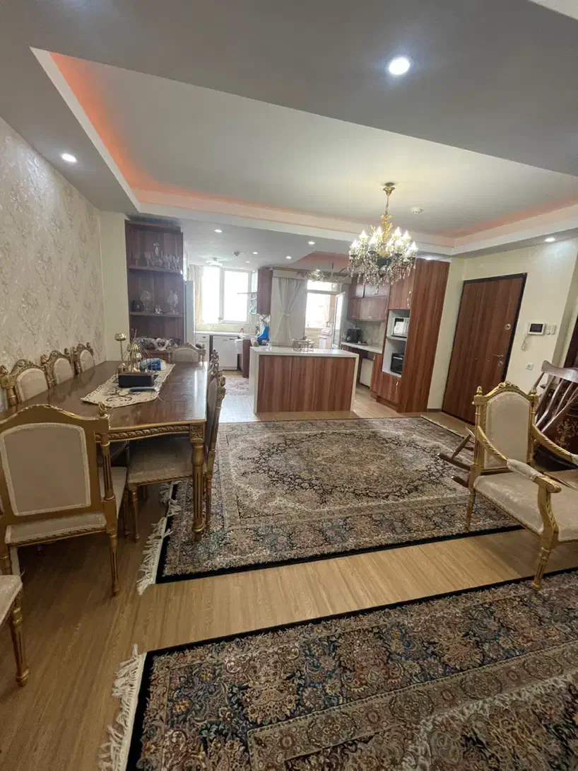 ۹۵ متر دو خوابه فول بهبودی ۹ ساله