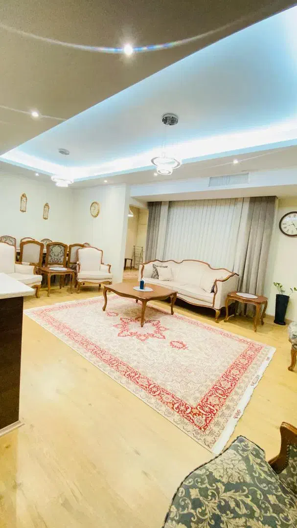 ۹۵متر طبقه اول  با امکانات قدرالسهمی توحید کوثر