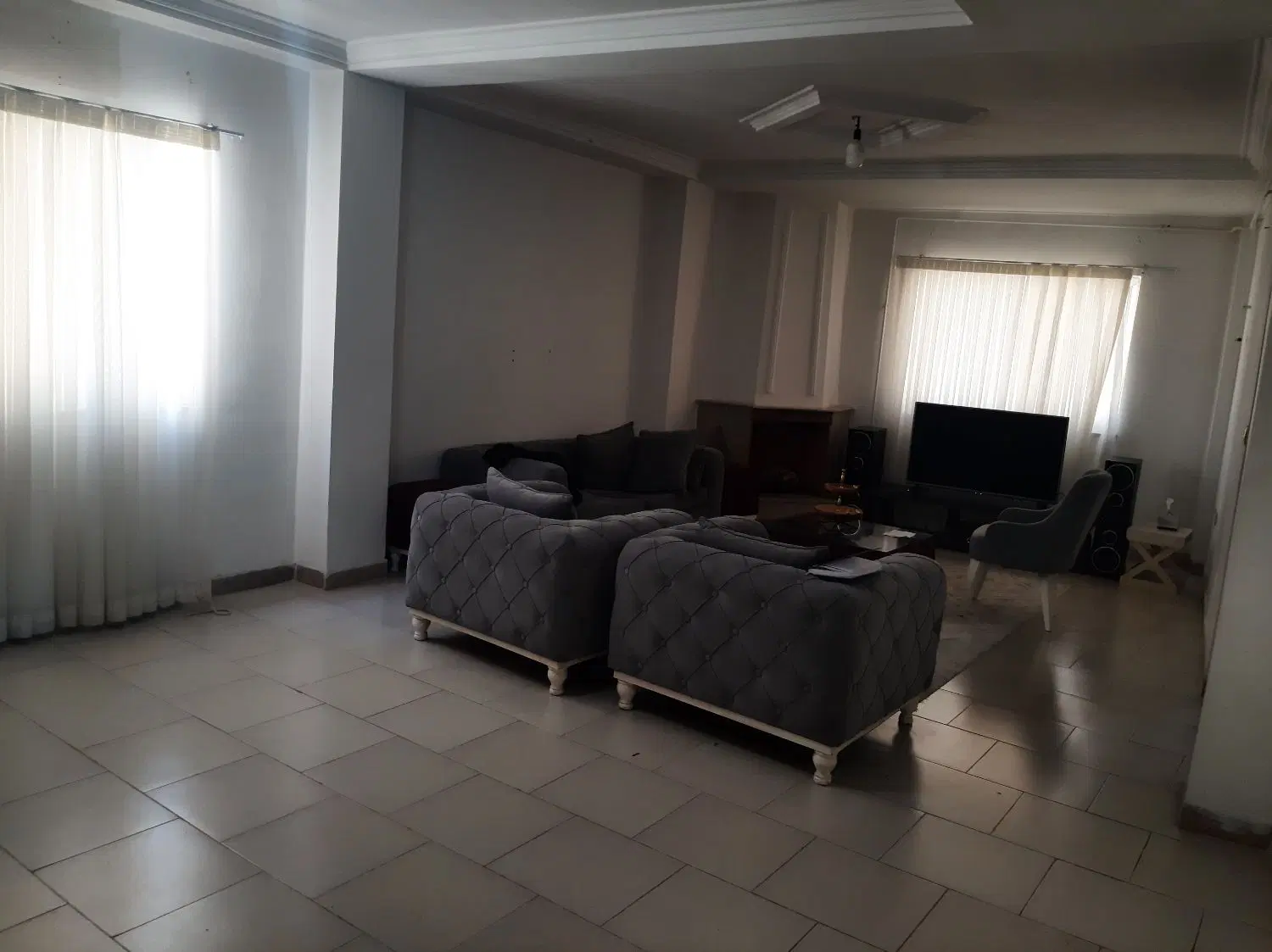 ۹۶متر۲خواب دلباز/تک‌واحدی/پارکینگ و انباری/دونبش