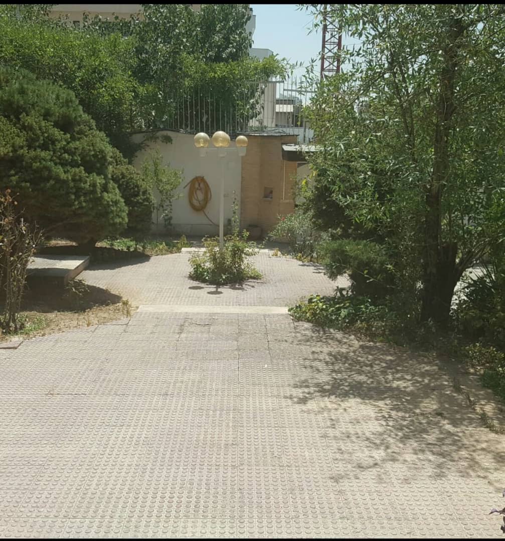 بدون توضیح